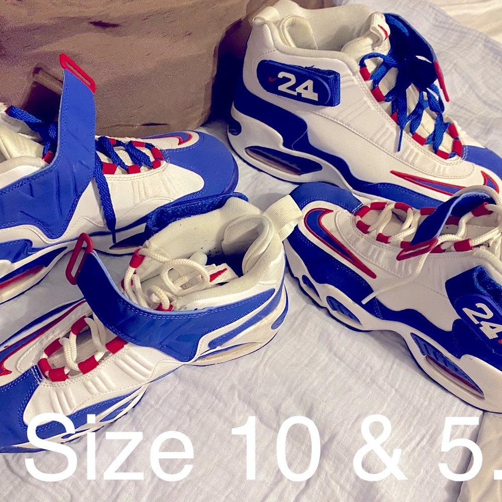 These are Nike Air Griffey Max 1